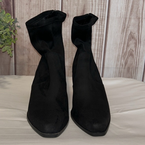 Naturalizer Ella Booties - Picture 2 of 10